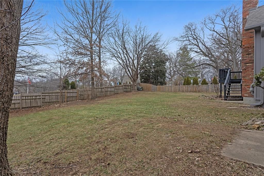 7704 Haskins Street — photo 30