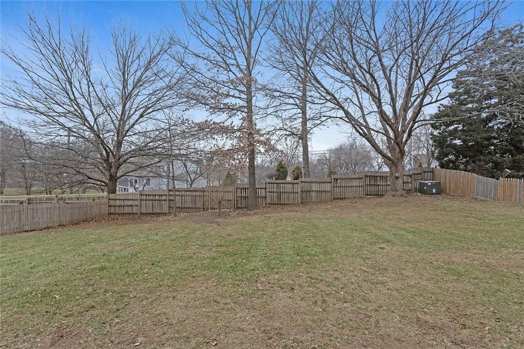 7704 Haskins Street — photo 33