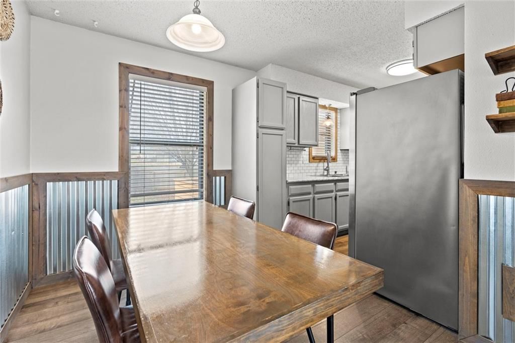 Photo 12 of 29 - 1415 Andrew Street