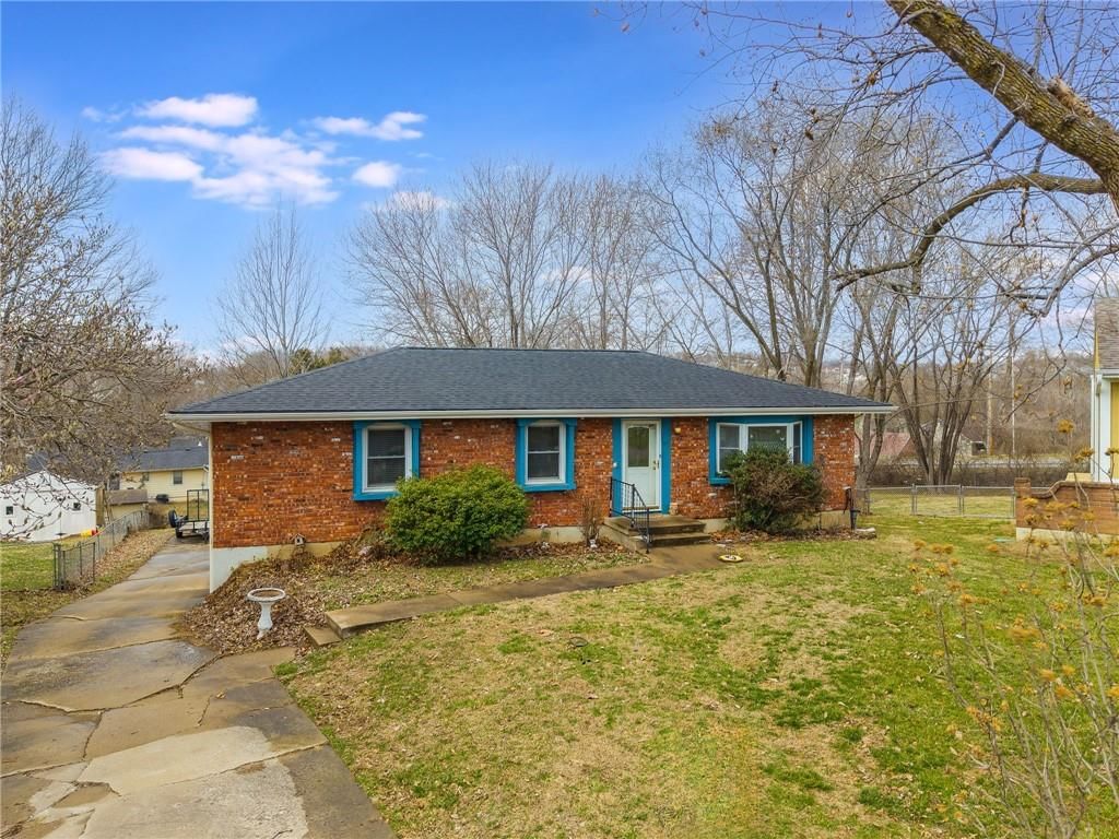 6722 N Hickory Street — photo 2