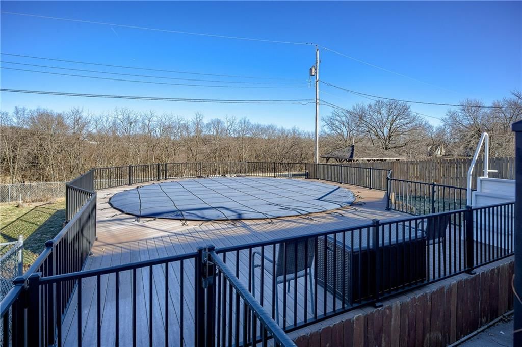 6119 Larson Avenue — photo 23