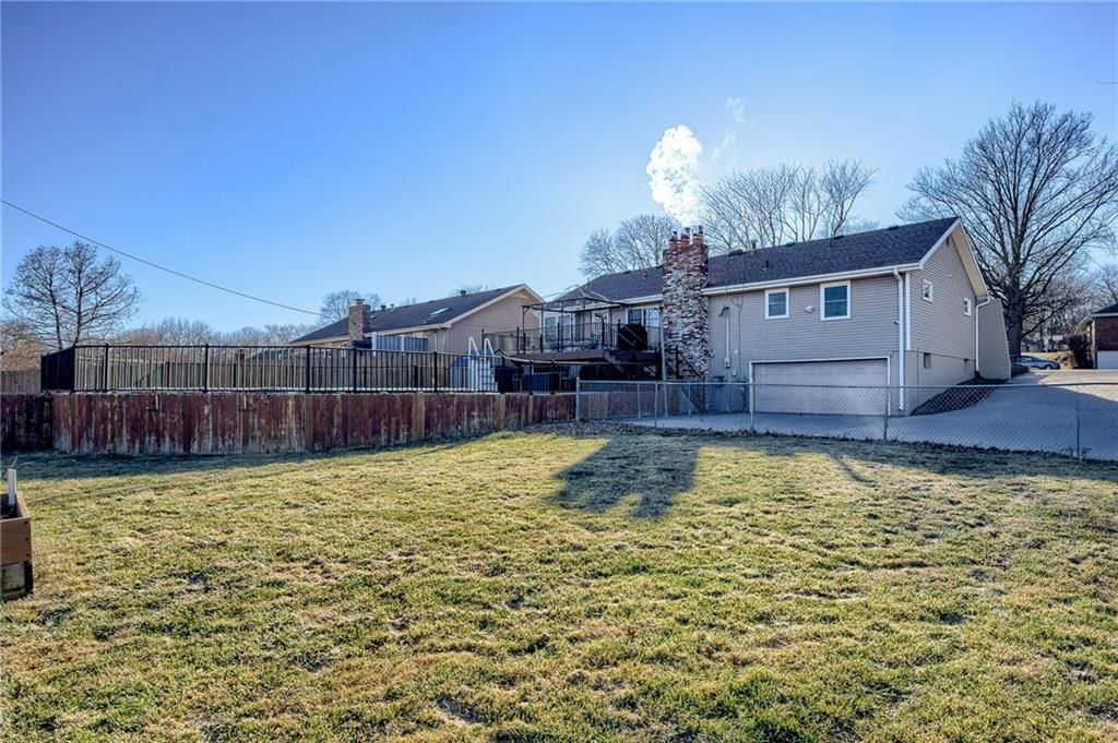 6119 Larson Avenue — photo 25