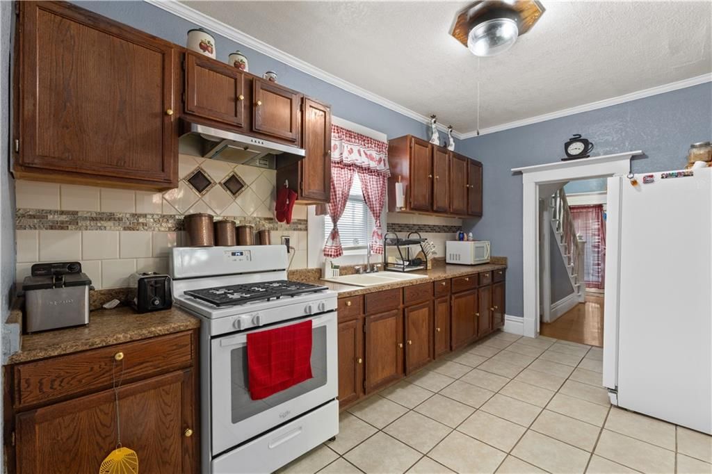 436 N Oakley Avenue — photo 10