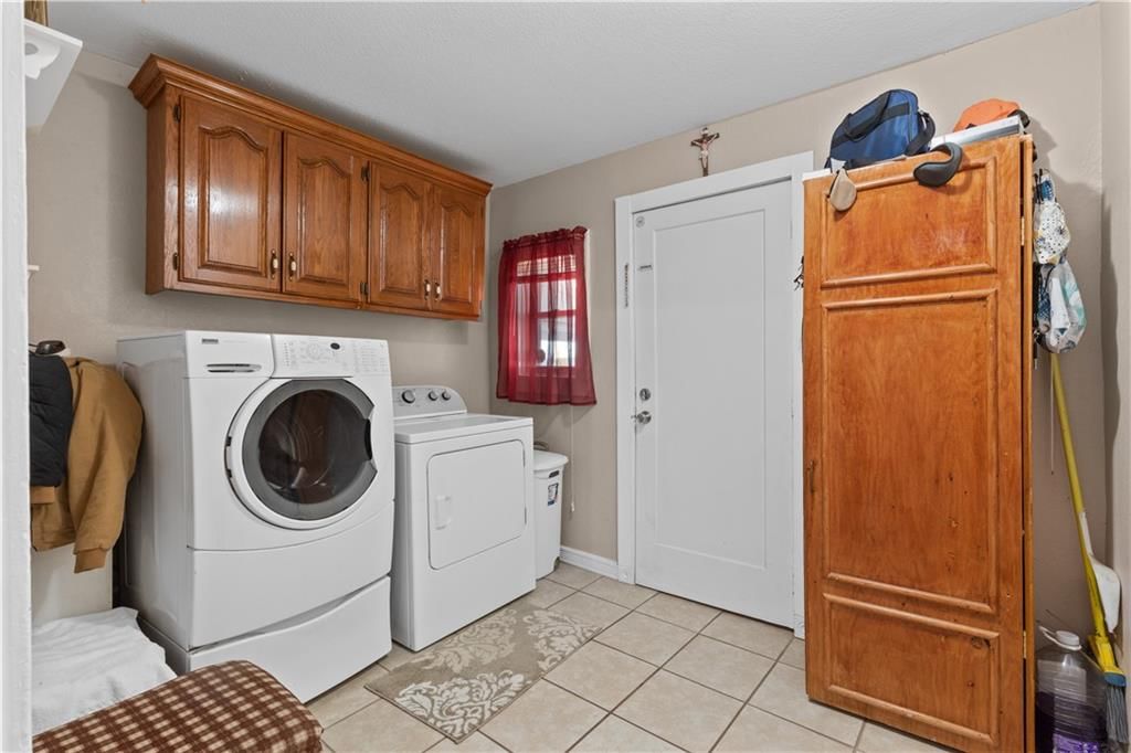 436 N Oakley Avenue — photo 15
