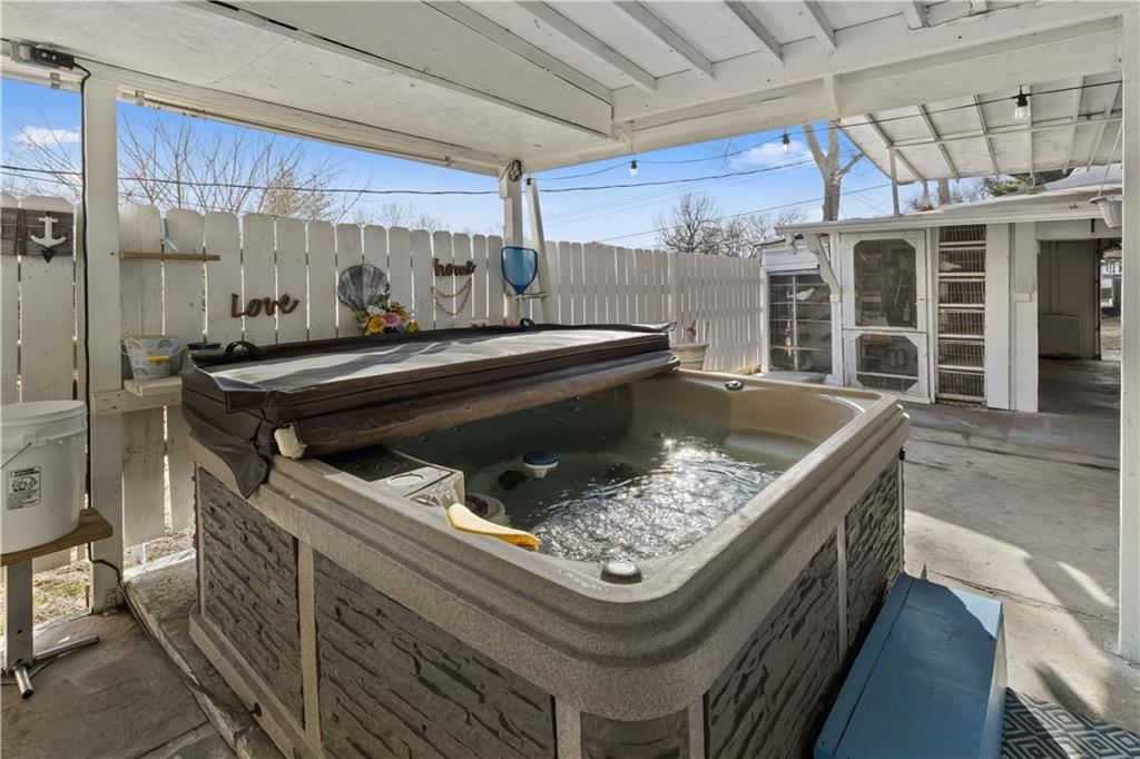 436 N Oakley Avenue — photo 19