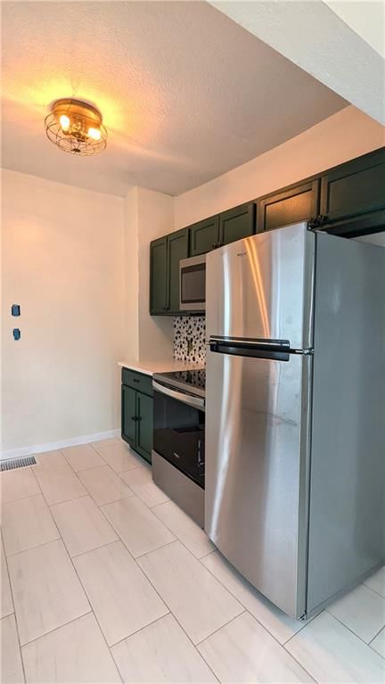 3208 E 30TH Terrace — photo 21