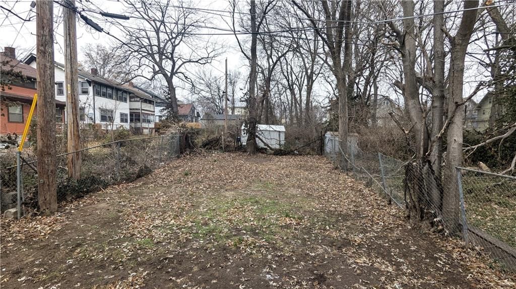 3208 E 30TH Terrace — photo 23