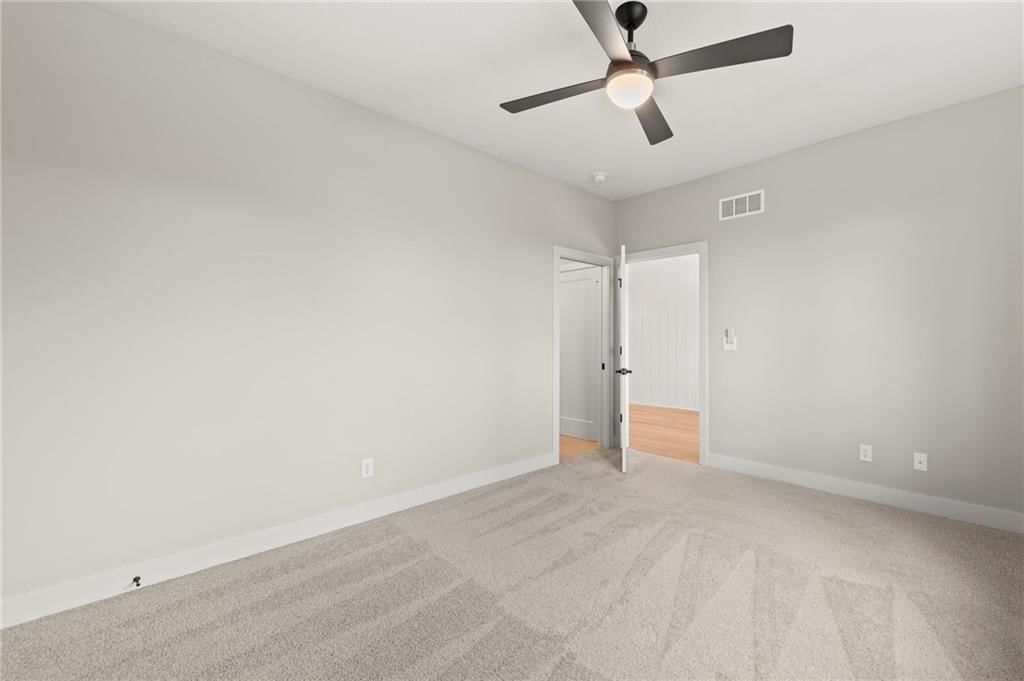 8716 N Lewis Avenue — photo 27