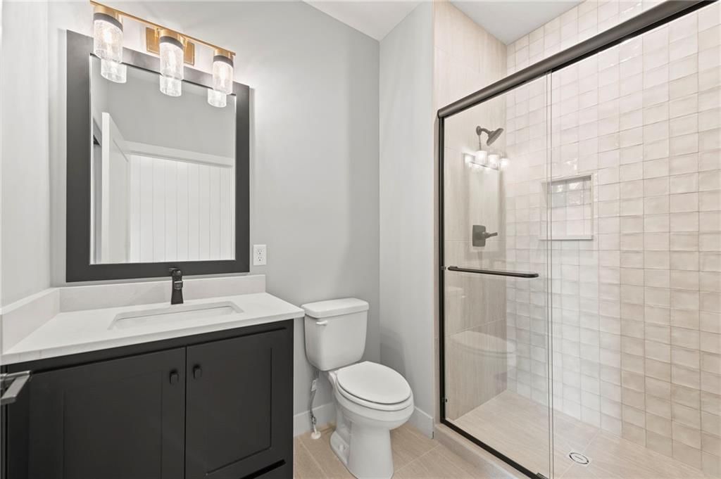8716 N Lewis Avenue — photo 29