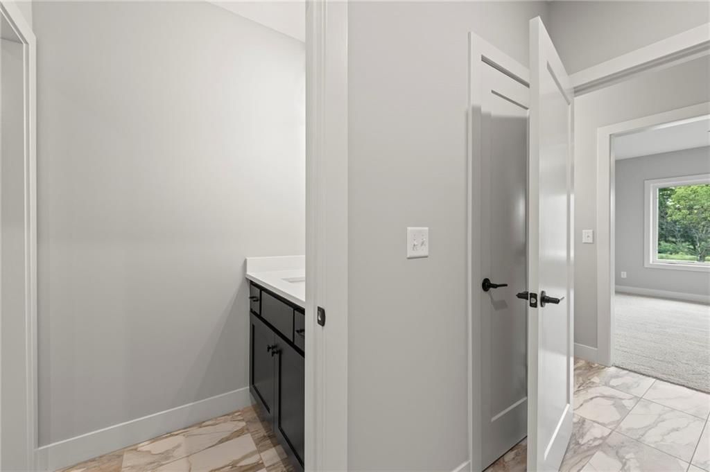 8716 N Lewis Avenue — photo 42