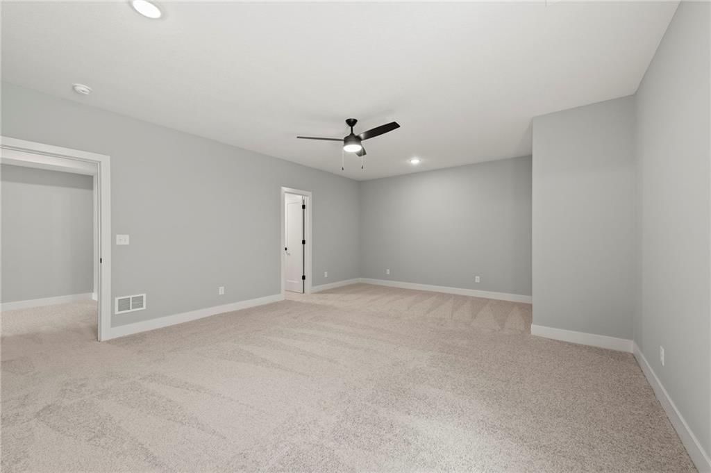 8716 N Lewis Avenue — photo 44