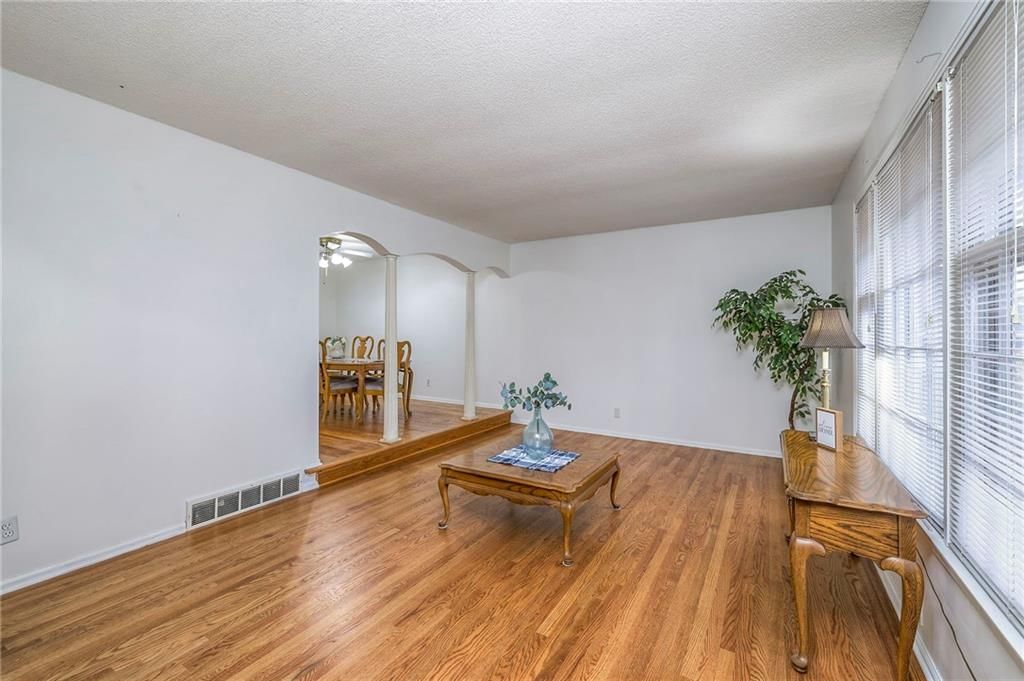 4316 E 110 Street — photo 6