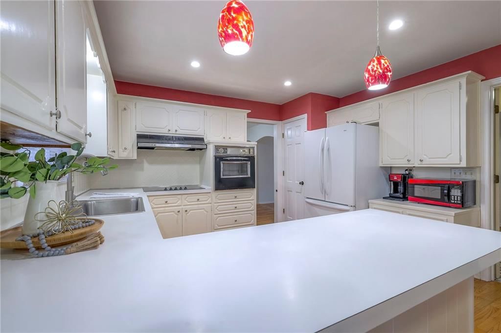 4316 E 110 Street — photo 13