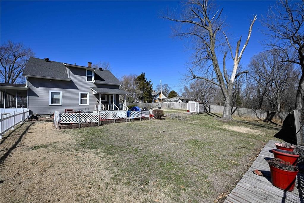 3210 Farrow Avenue — photo 2