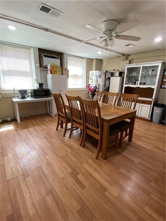 421 Locust Street — photo 8
