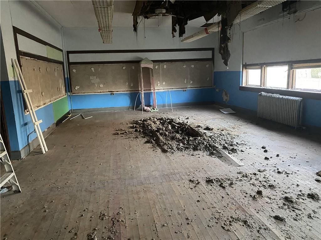 421 Locust Street — photo 20