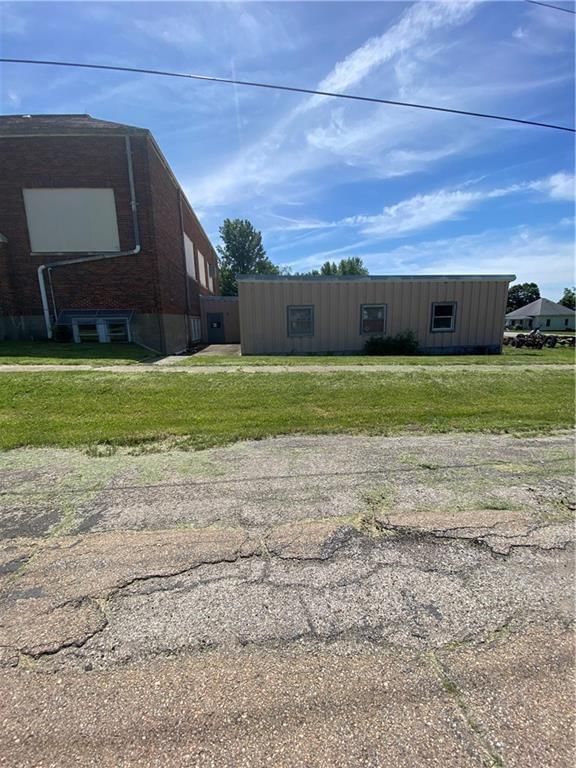 421 Locust Street — photo 21