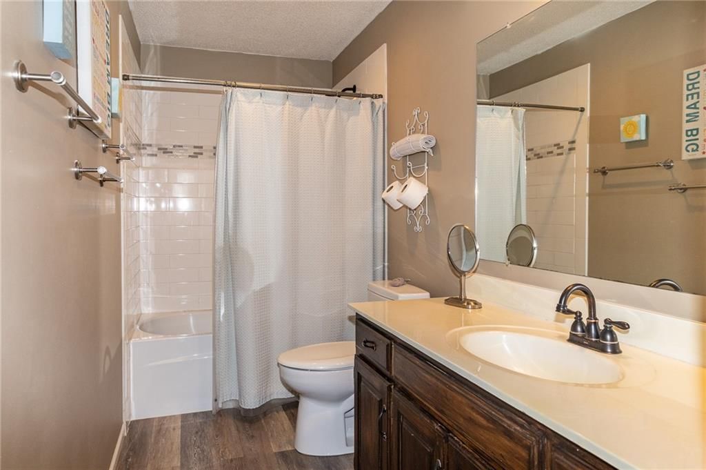 5129 Roberts Street — photo 35