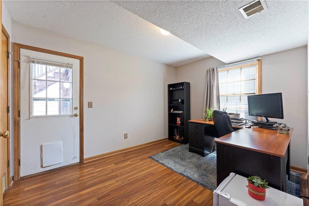 133 E Nelson Circle — photo 13