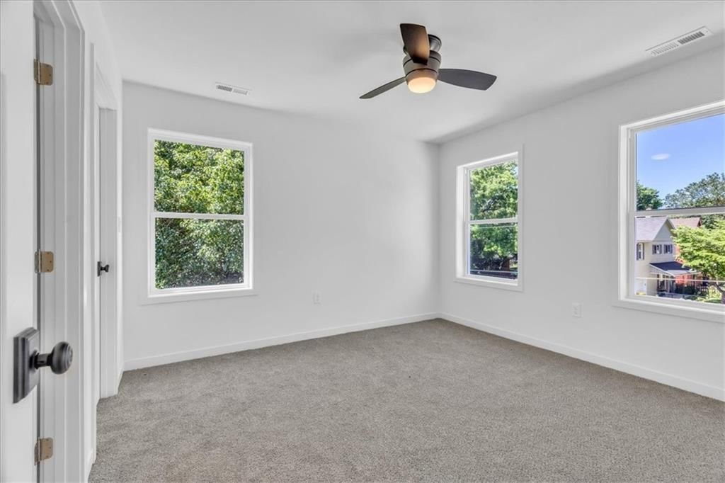 401 Park Avenue — photo 19