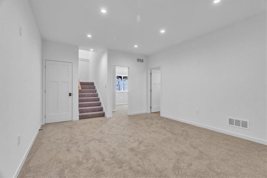 401 Park Avenue — photo 22