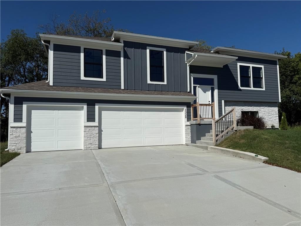 1328 N Holland Road — photo 3