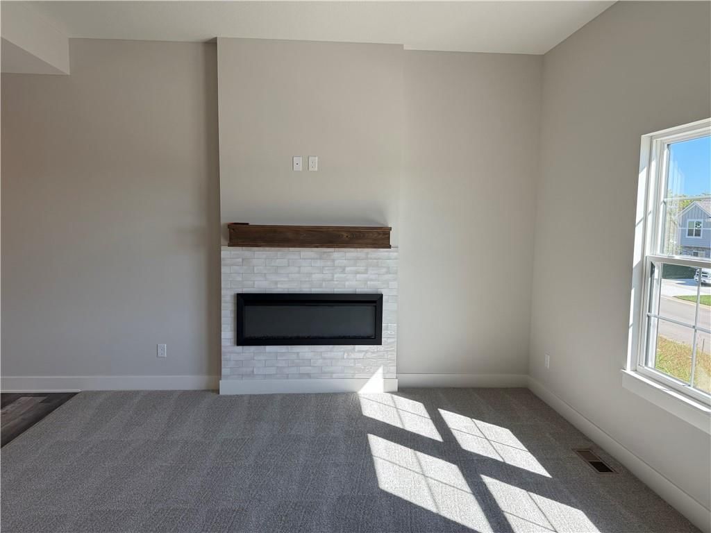 1328 N Holland Road — photo 8