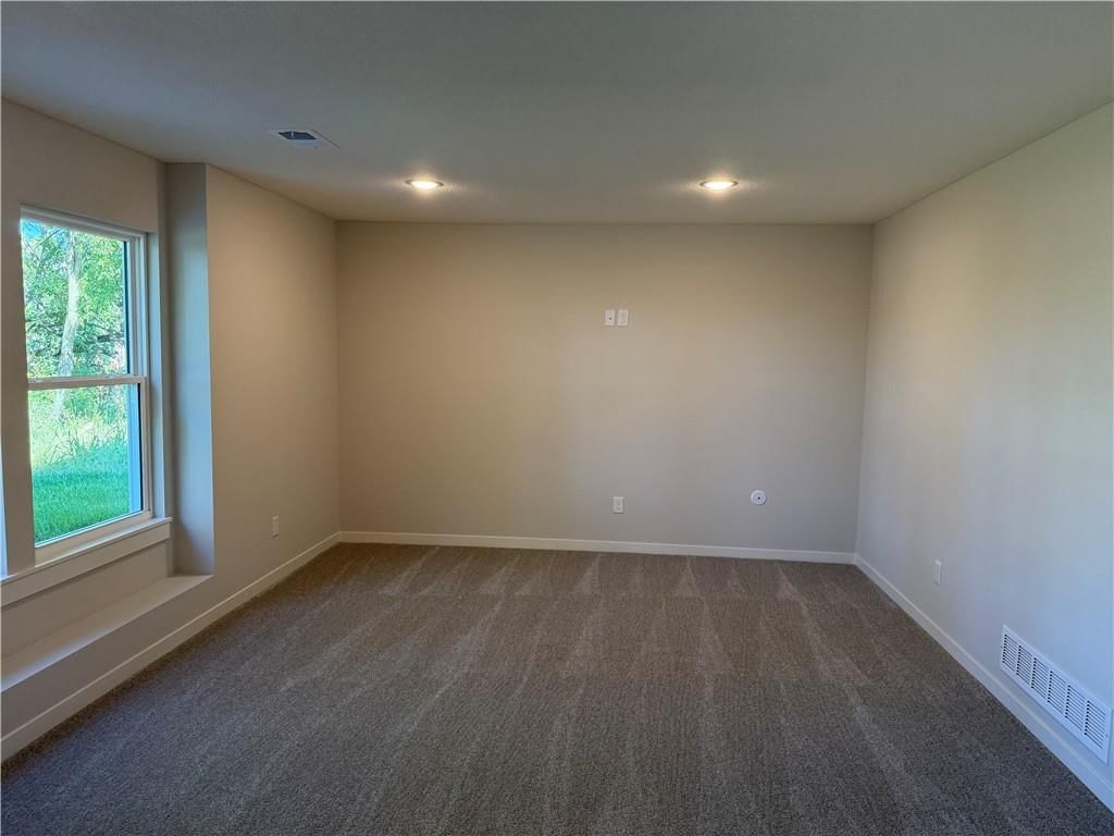 1328 N Holland Road — photo 31