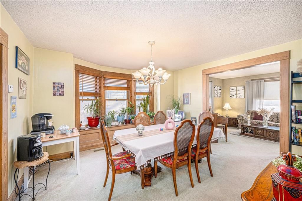 Photo 6 of 23 - 1818 Grandview Boulevard