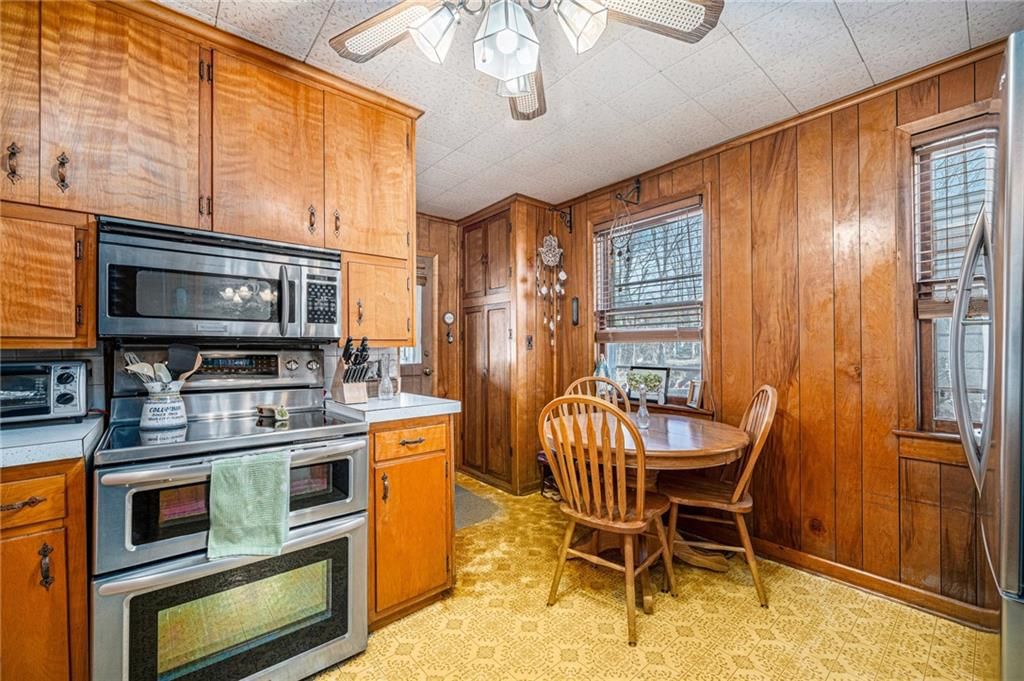 Photo 9 of 23 - 1818 Grandview Boulevard