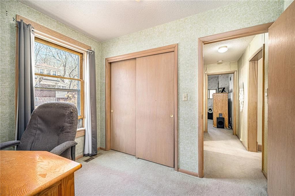 Photo 13 of 23 - 1818 Grandview Boulevard