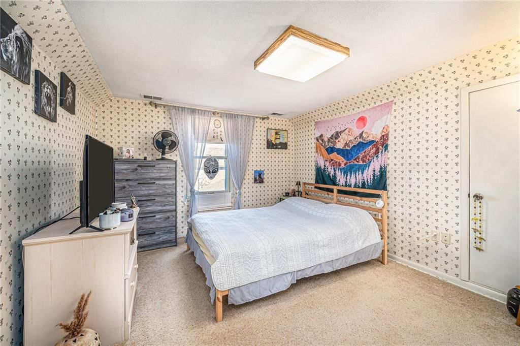 Photo 14 of 23 - 1818 Grandview Boulevard