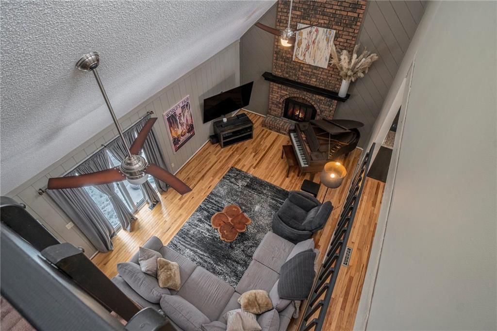 15005 S Locust Street — photo 8