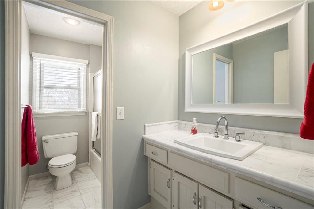 15005 S Locust Street — photo 29