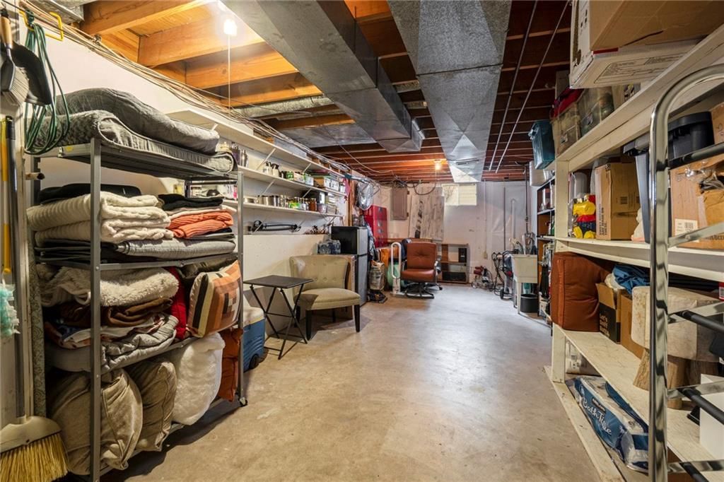 15005 S Locust Street — photo 31