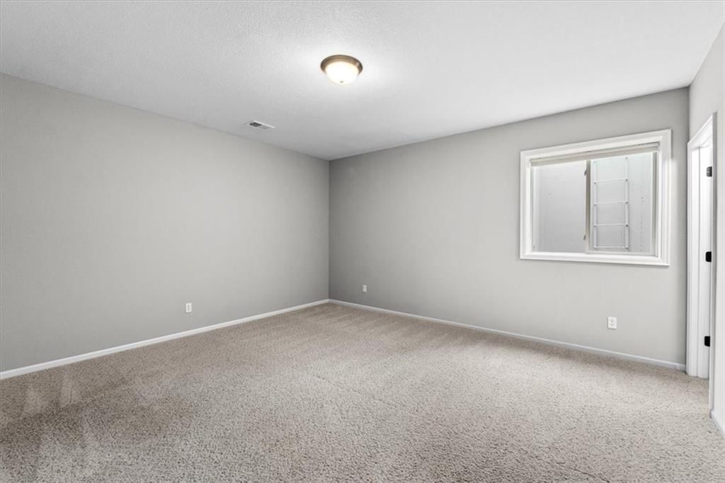16124 Oakmont Street — photo 36