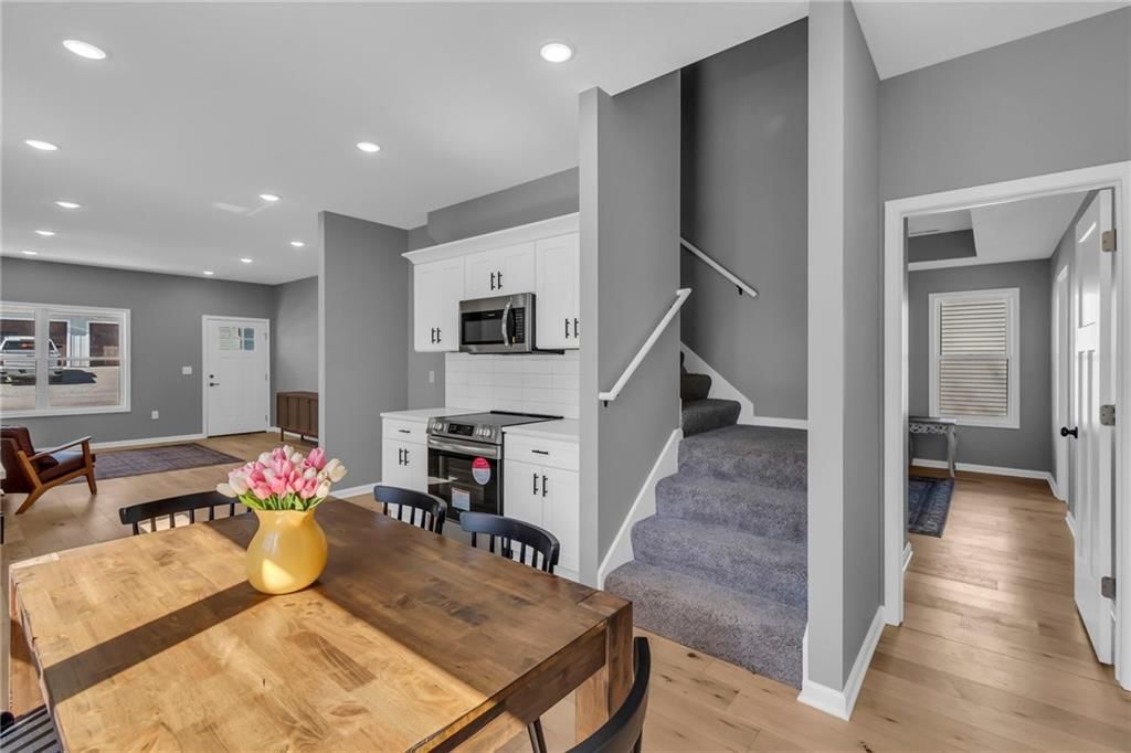 303 N Prairie Street — photo 11