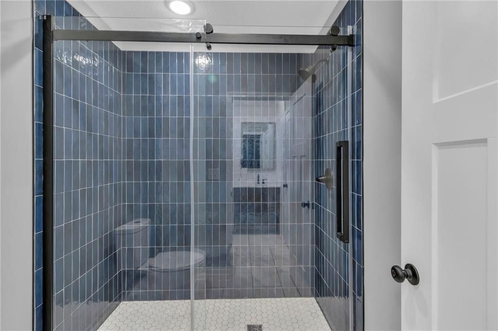 303 N Prairie Street — photo 16