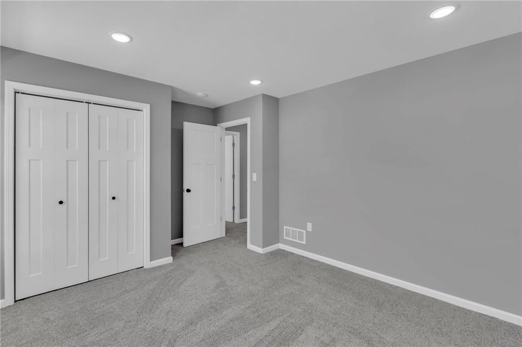 303 N Prairie Street — photo 23