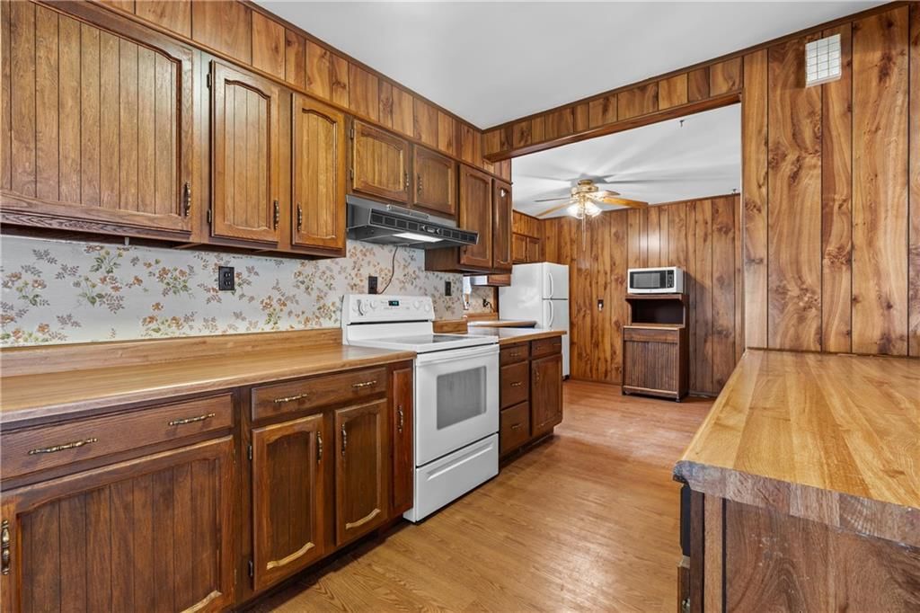 215 Southside Court — photo 16