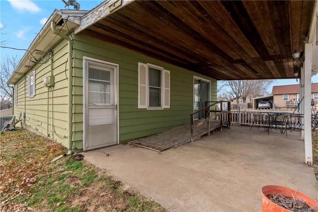 215 Southside Court — photo 26