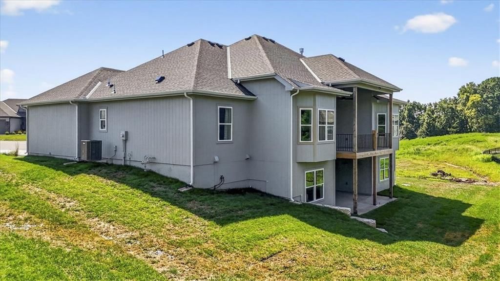 7014 N Anita Avenue — photo 49
