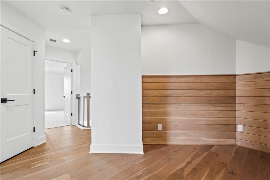 1812 NE Lashbrook Circle — photo 45