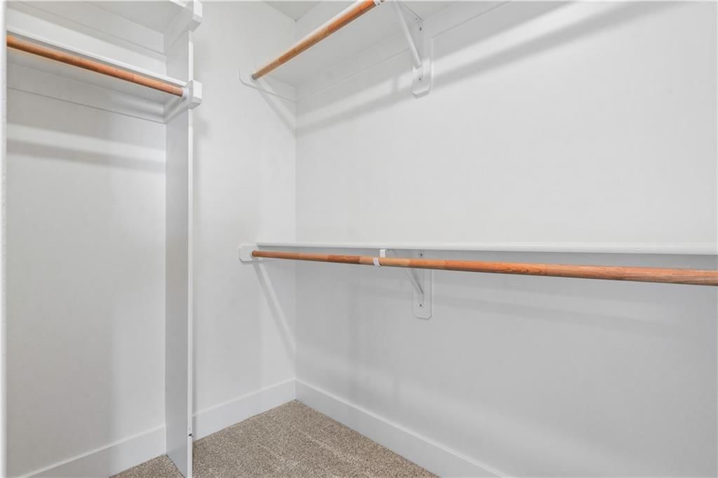 1812 NE Lashbrook Circle — photo 56