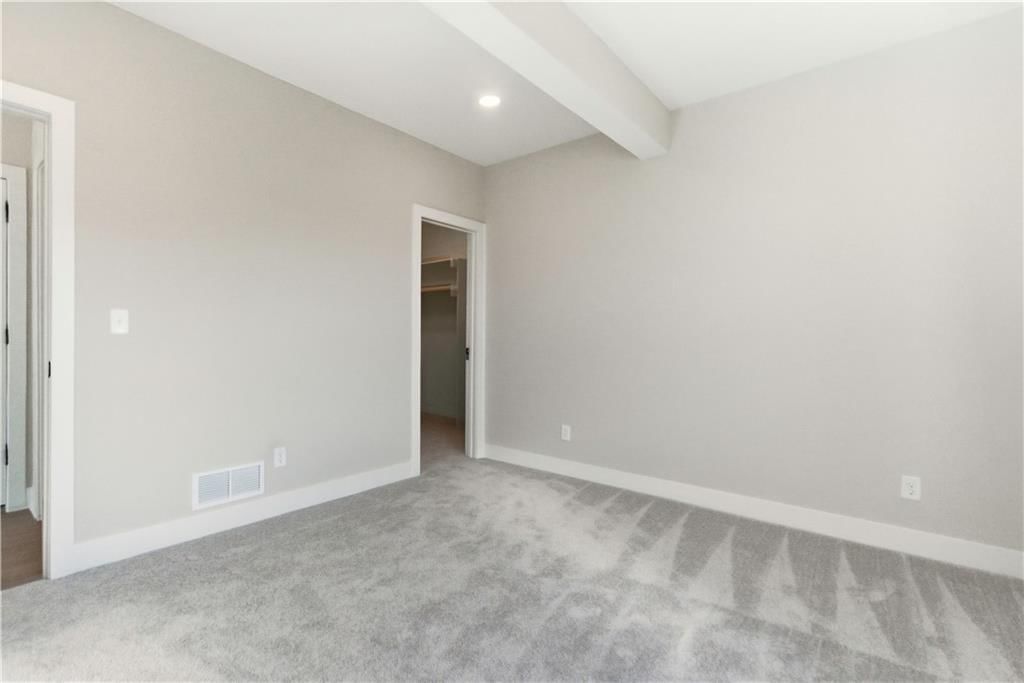 1812 NE Lashbrook Circle — photo 64
