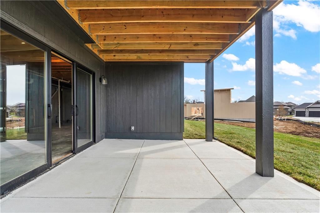 1812 NE Lashbrook Circle — photo 70
