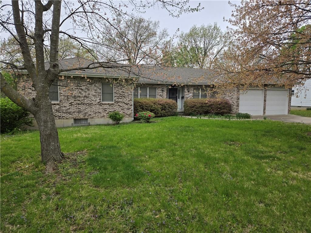 13816 Belmont Avenue — photo 2