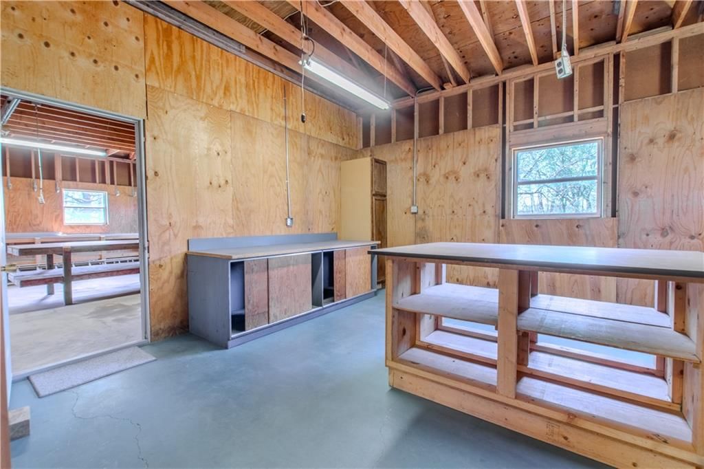 13816 Belmont Avenue — photo 40