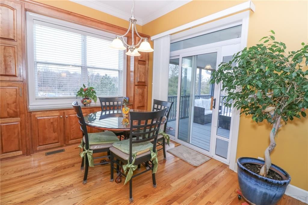 900 SW Sara Circle — photo 13