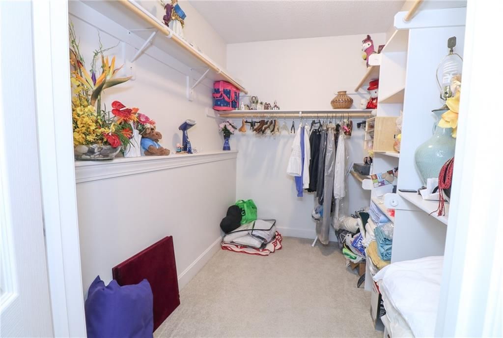 900 SW Sara Circle — photo 29